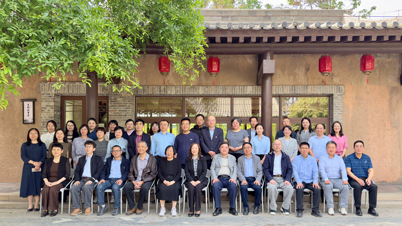 8会议合照 原照 拷贝_副本.jpg